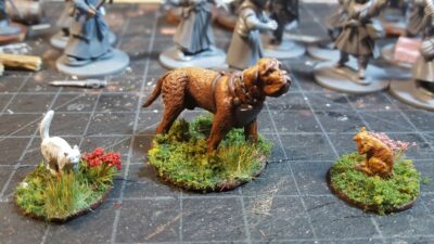 28mm dog and two cats