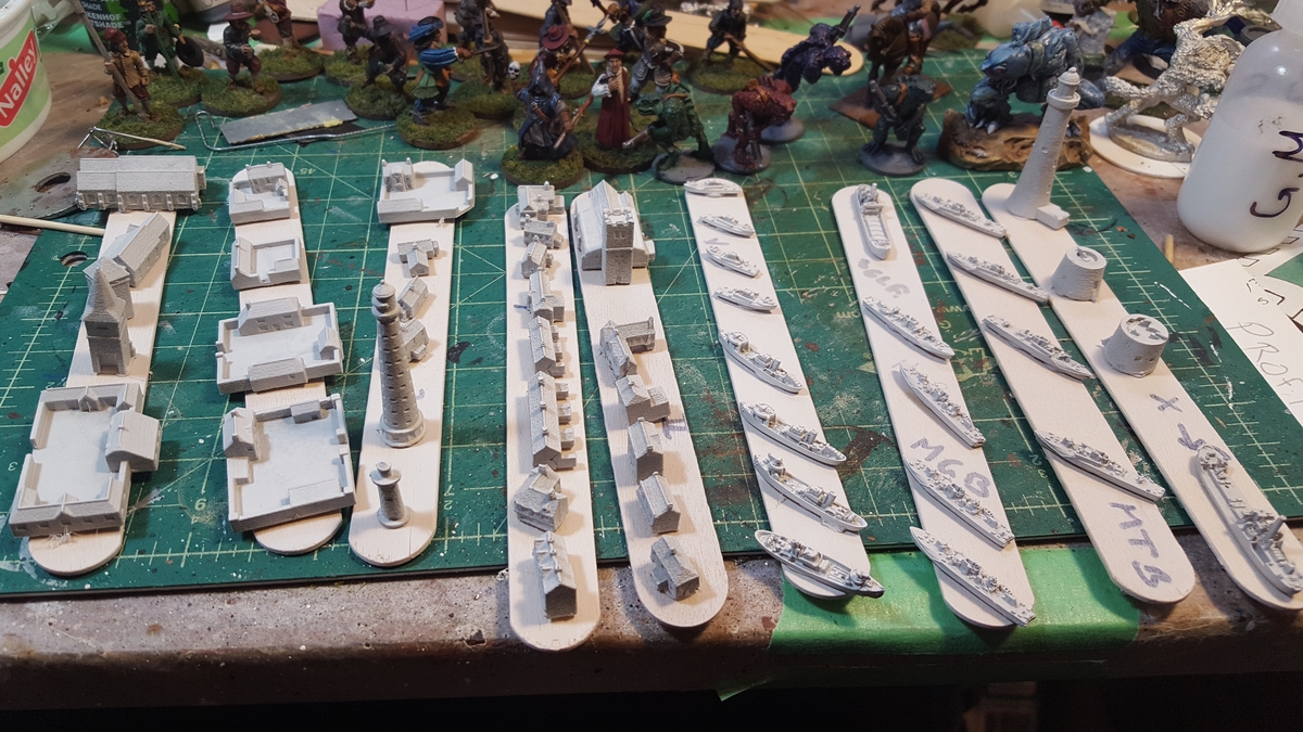 1/1200 ships and buildings all primed
